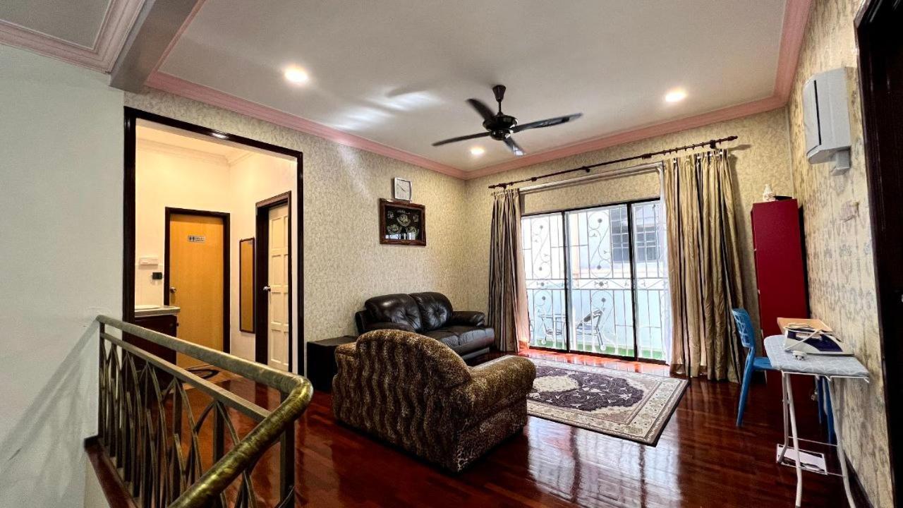 Yb Guest House 4 Bilik 5 Katil Chukai Экстерьер фото