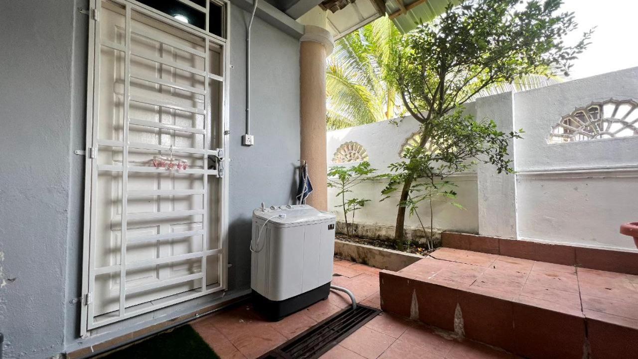 Yb Guest House 4 Bilik 5 Katil Chukai Экстерьер фото