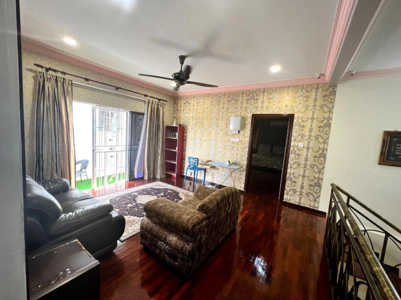 Yb Guest House 4 Bilik 5 Katil Chukai Экстерьер фото